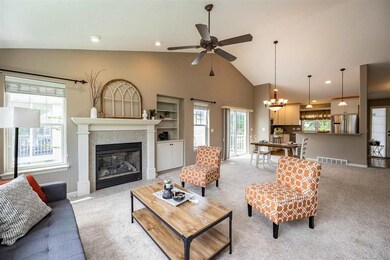 3422 Forest Valley Ct NE, Cedar Rapids, IA 52411 - photo 6