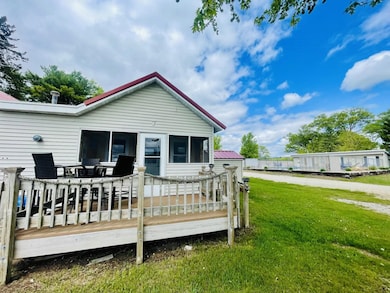 W983 W North Shore Dr unit 7, Montello, WI 53949 - photo 3