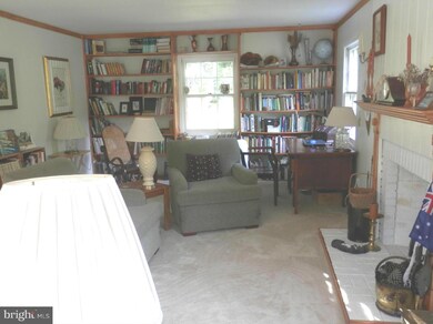 8784 Oxwell Ln, Laurel, MD 20708 - photo 5