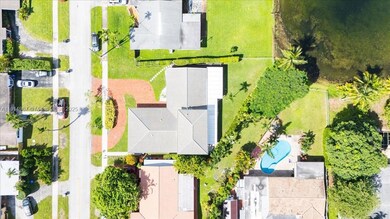 1961 NE 188th St, Miami, FL 33179 - photo 4