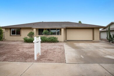 25_9703_W_Redwood_Dr__025_mls