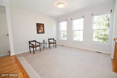 2537 James Monroe Cir, Herndon, VA 20171 - photo 4