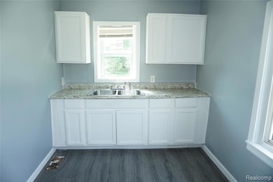 4080 Isabelle St, Inkster, MI 48141 - photo 5