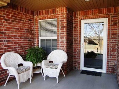 2404 Whispering Pine Blvd, Shawnee, OK 74804 - photo 3