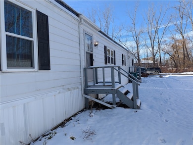 14 Edgewood Dr, Medina, NY 14103 - photo 3