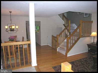 1659 Oak Spring Way, Reston, VA 20190 - photo 3