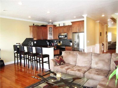 Kitchen. Fantastic fully upgraded kitchen with cus