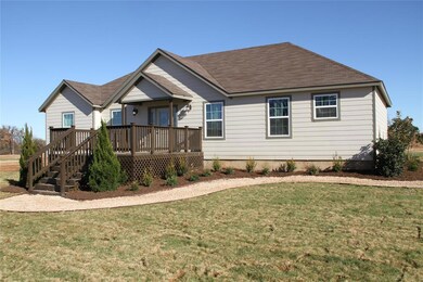 136 Mccrae Ln, Boyd, TX 76023 - photo 2