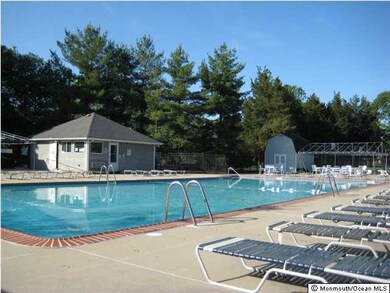 18 Harbor Cir, Freehold, NJ 07728 - photo 3