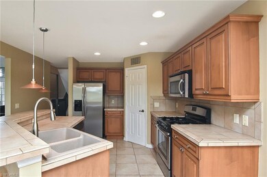 18282 Pioneer Rd, Fort Myers, FL 33908 - photo 7