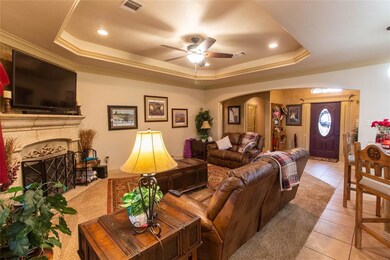 121 Walton Ln, Springtown, TX 76082 - photo 3