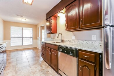 708 Highland Park Dr, Hurst, TX 76054 - photo 7