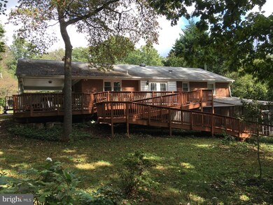 16012 Malcolm Dr, Laurel, MD 20707 - photo 2