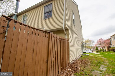 2362 Anvil Ln, Temple Hills, MD 20748 - photo 3