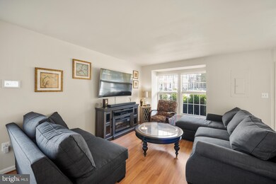 8327 Green Heron Way unit 28, Lorton, VA 22079 - photo 7