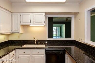 4300 Lakeside Dr unit 12, Jacksonville, FL 32210 - photo 7