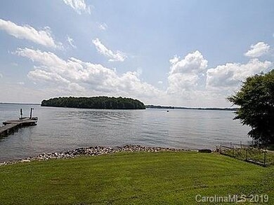 19017 Casual Cay Ln, Cornelius, NC 28031 - photo 2