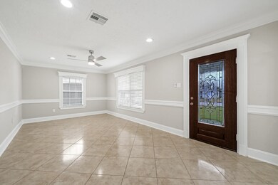 7647 Greendowns St, Houston, TX 77087 - photo 5