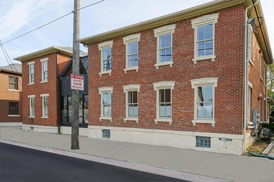 175 E Livingston Ave unit A, Columbus, OH 43215 - photo 2