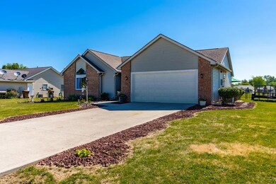 408 N Melching Dr, Ossian, IN 46777 - photo 2