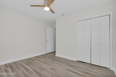 204 Two Oaks Ct, Newport, NC 28570 - photo 5