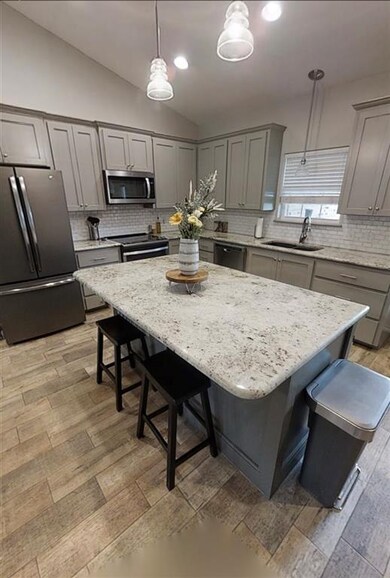 100 Corley Cir, Wake Village, TX 75501 - photo 4