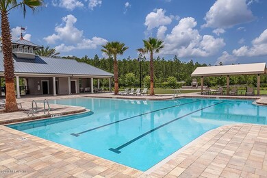 Community Zero Entry Swimming Pool