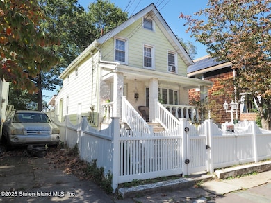 70 Simonson Ave, Staten Island, NY 10303 - photo 2