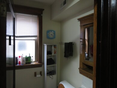 1113 W Webster Ave, Chicago, IL 60614 - photo 4
