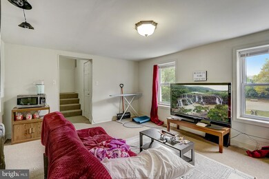 834 Hollins St, Baltimore, MD 21201 - photo 6