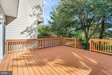 7925 Brightwind Ct, Ellicott City, MD 21043 - photo 4