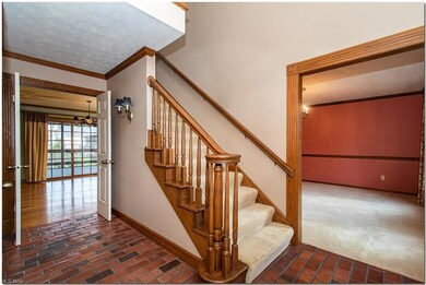 492 E Pioneer Trail, Aurora, OH 44202 - photo 4