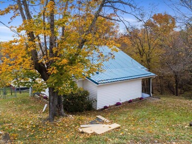 301 Bertha St, Pulaski, VA 24301 - photo 7