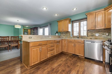 601 Jade Dr, Yorktown, IN 47396 - photo 7