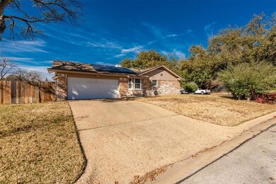 917 Charleston Ct, Bedford, TX 76022 - photo 6