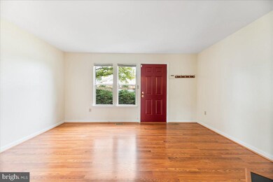 15318 Gunsmith Terrace, Woodbridge, VA 22191 - photo 5