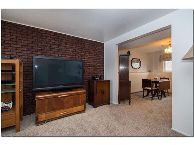 2442 Packard Dr, Lorain, OH 44055 - photo 3