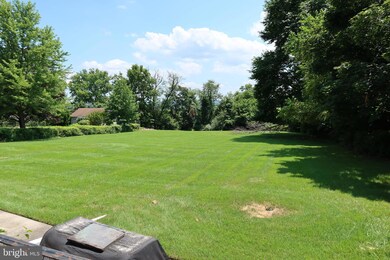 1526 Sandy Hill Rd unit 8, Plymouth Meeting, PA 19462 - photo 4