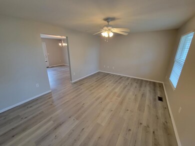7 Living Room 3