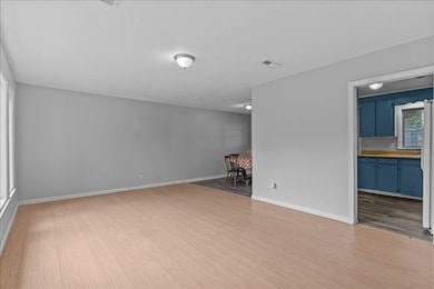 1112 Glenwood St, Dothan, AL 36301 - photo 2