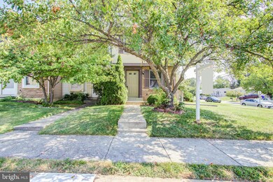 11801 Ashbrook Ct, Germantown, MD 20876 - photo 2