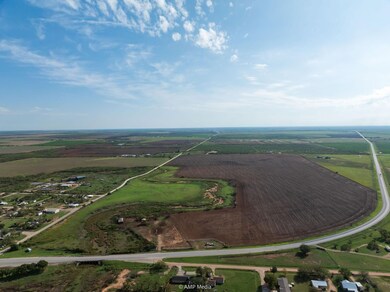 8975 Co Rd 103, Hamlin, TX 79520 - photo 7