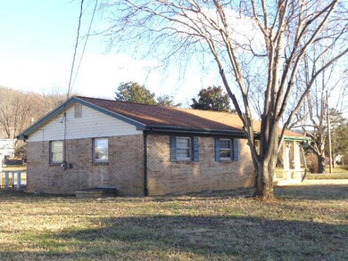 1006 10th Street left front