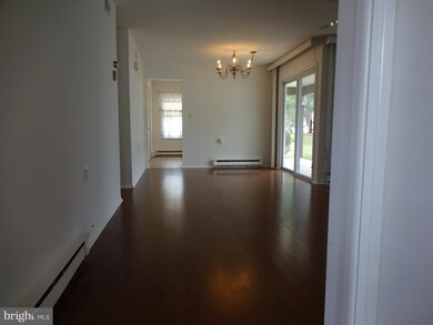 7 Ingham Way, Southampton, NJ 08088 - photo 4