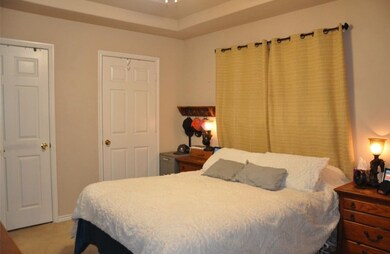 10740 Royal York Dr, Conroe, TX 77303 - photo 6