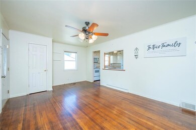 803 E 12th Street Place N, Newton, IA 50208 - photo 5