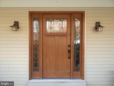 13 Peach Leaf Ct, North Potomac, MD 20878 - photo 2