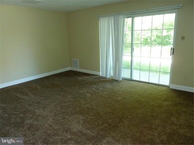 1605 Hawthorne Ct unit 1605, Sewell, NJ 08080 - photo 2