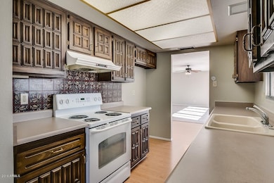 1123 E Bell de Mar Dr, Tempe, AZ 85283 - photo 3