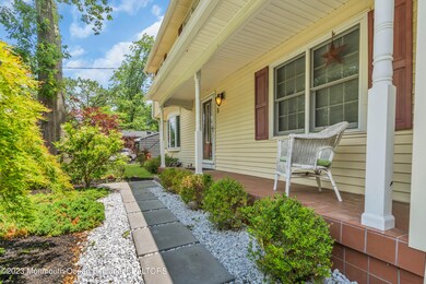 8 Shagbark Ln, East Windsor, NJ 08520 - photo 2